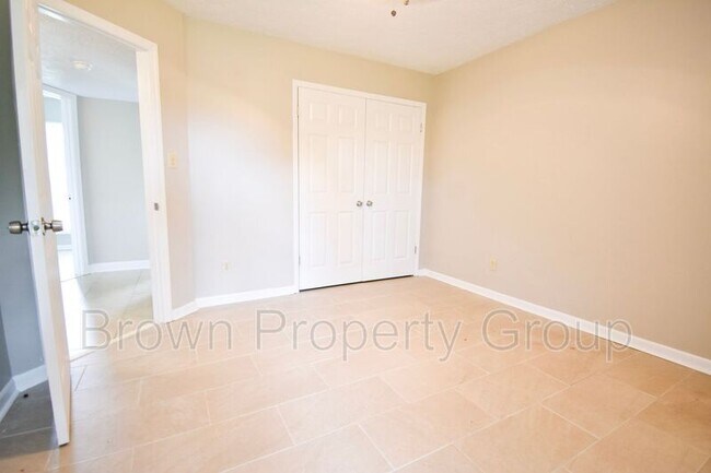 Building Photo - 6208 Birchbrook Dr