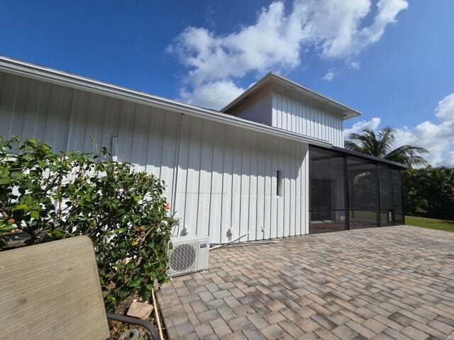 Building Photo - 1106 Staghorn St