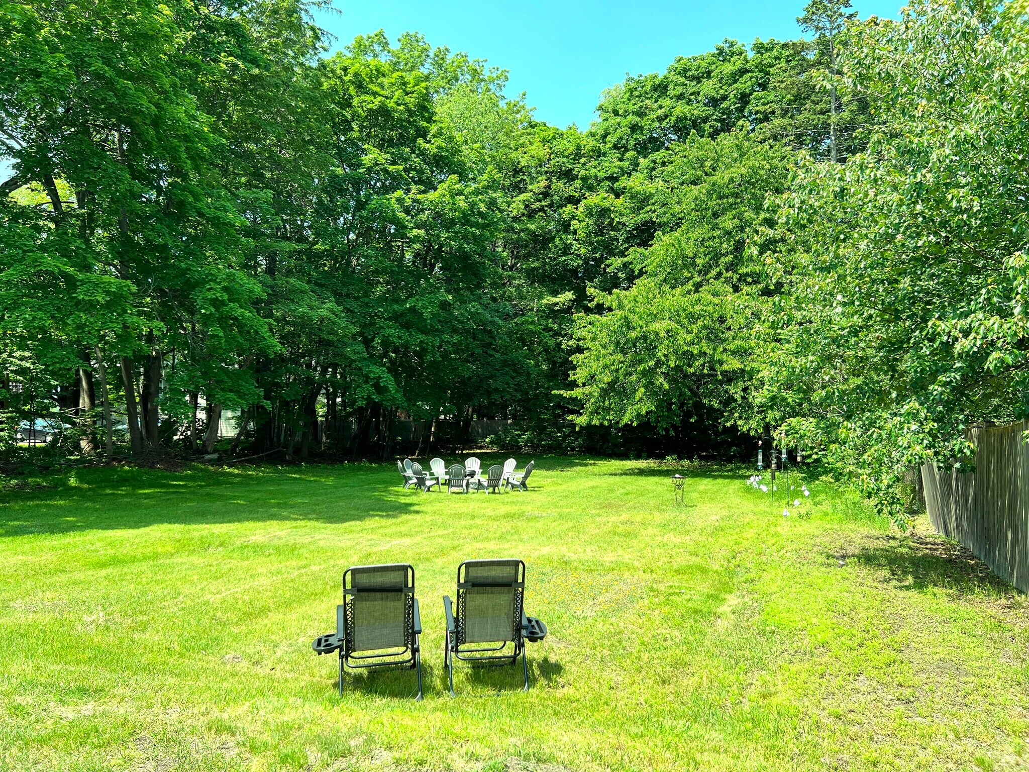 Building Photo - 1060 Forest Ave