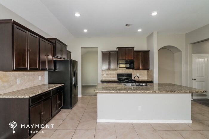 Building Photo - 3526 Cambridge Falls Dr