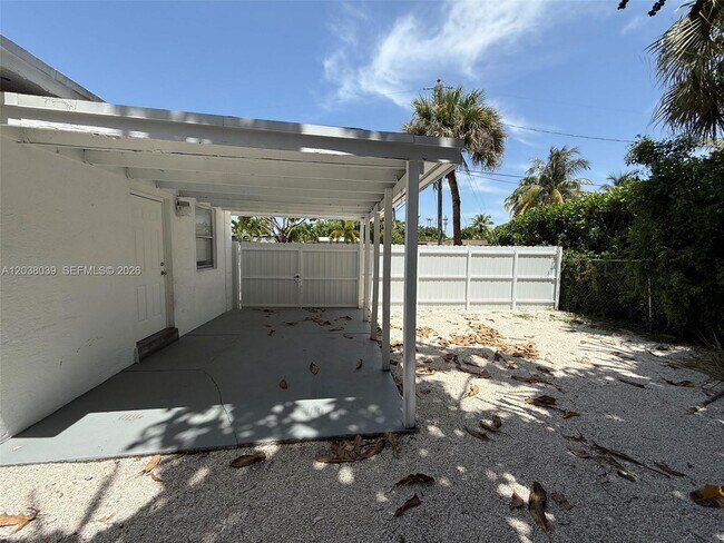 Building Photo - 600 NW 116th Terrace