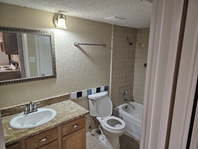 Building Photo - 2400 Jupiter Rd