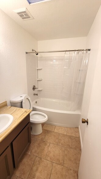 Building Photo - 7400 N Meredith Blvd