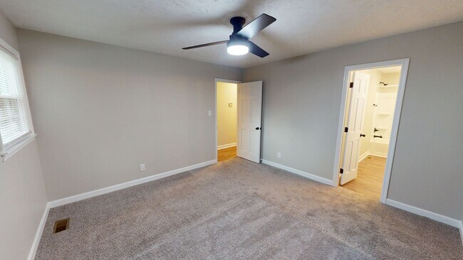 Building Photo - Remodeled 3 Bedroom Ranch with Fenced Backyard in Convenient Location