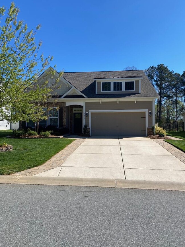Primary Photo - 2413 Seagull Dr