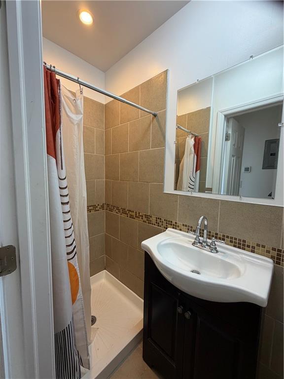 Building Photo - 461 45th St