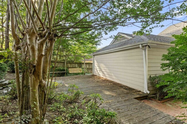 Building Photo - 7253 Stamford Dr