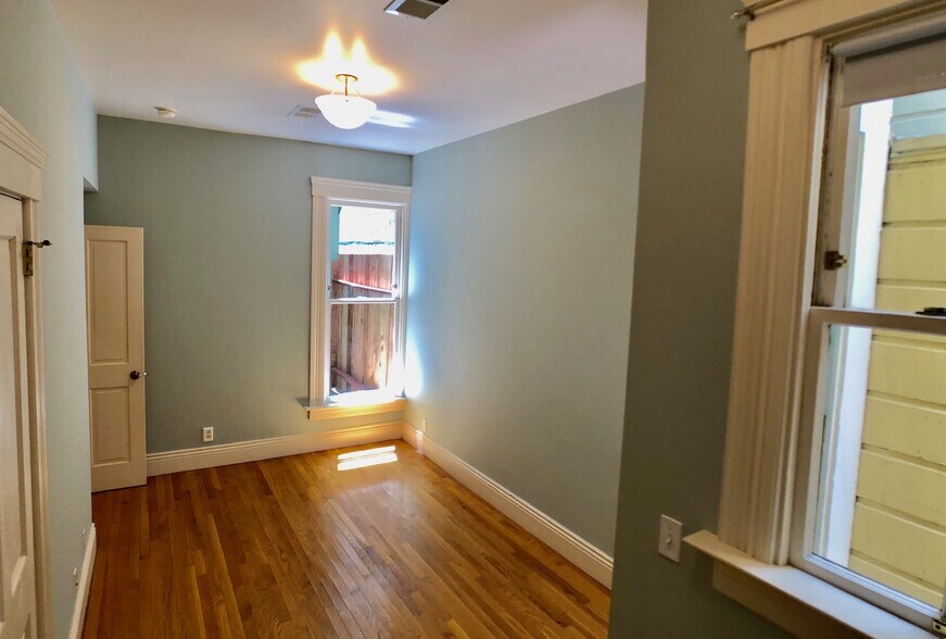Building Photo - 1528 Fulton Street