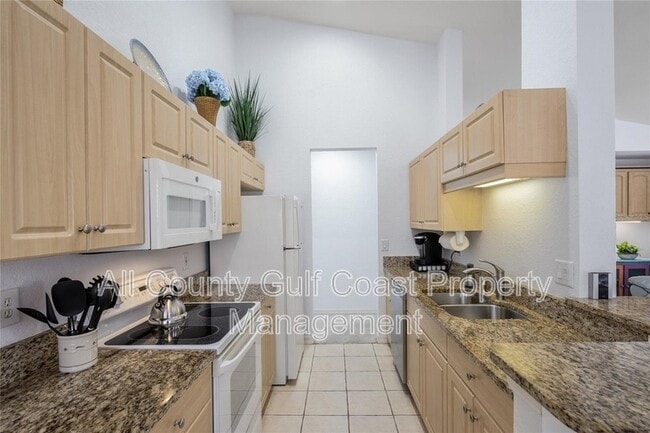 Building Photo - 203 Casa Del Lago Way