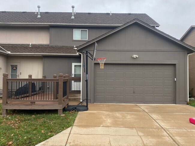 Building Photo - 246 N Ferrel St