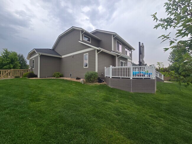 Building Photo - 6580 Snow Bank Dr
