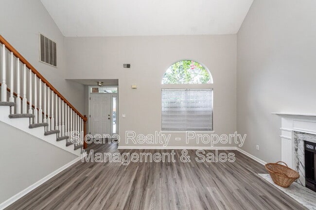 Building Photo - 458 Planters Trace Dr