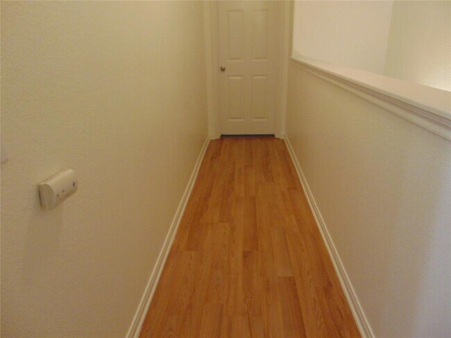 Building Photo - 2405 Allred Dr