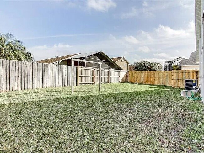 Building Photo - 7692 Stonebrook Cir