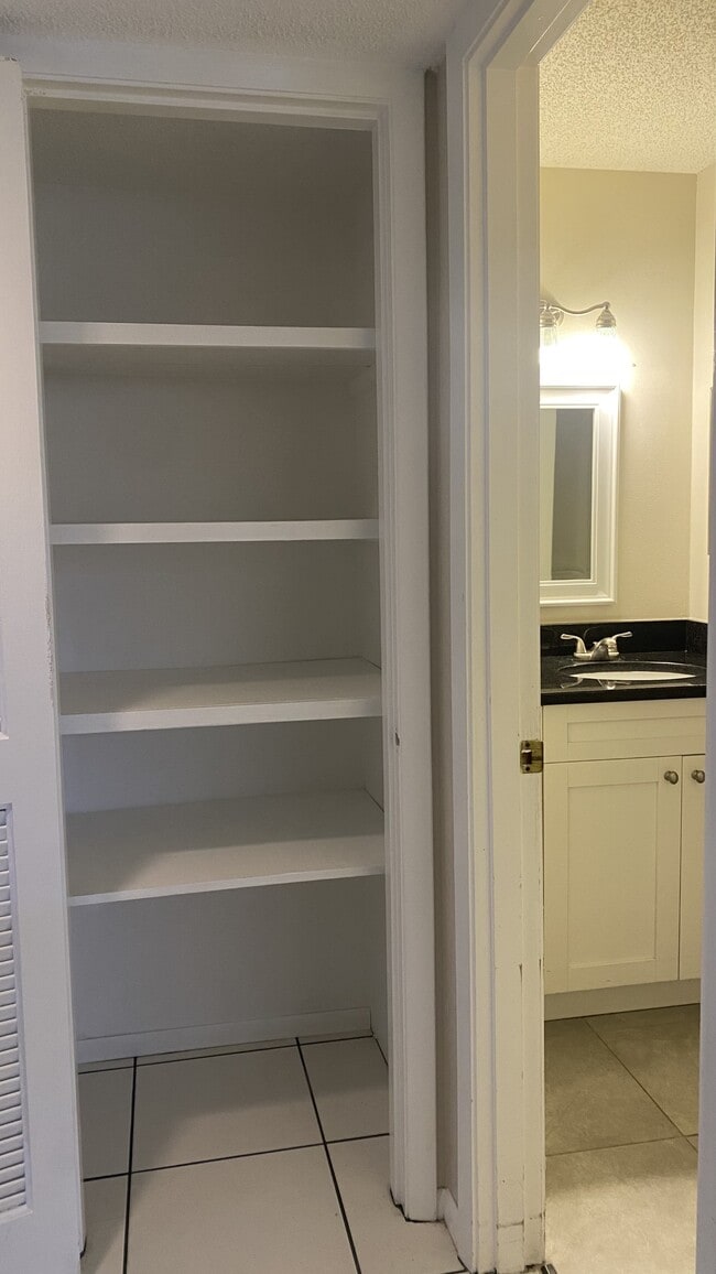 Building Photo - 4433 Narraganset Trail