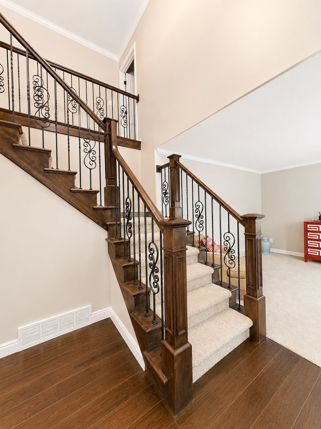 Building Photo - 7136 Ponderosa Dr