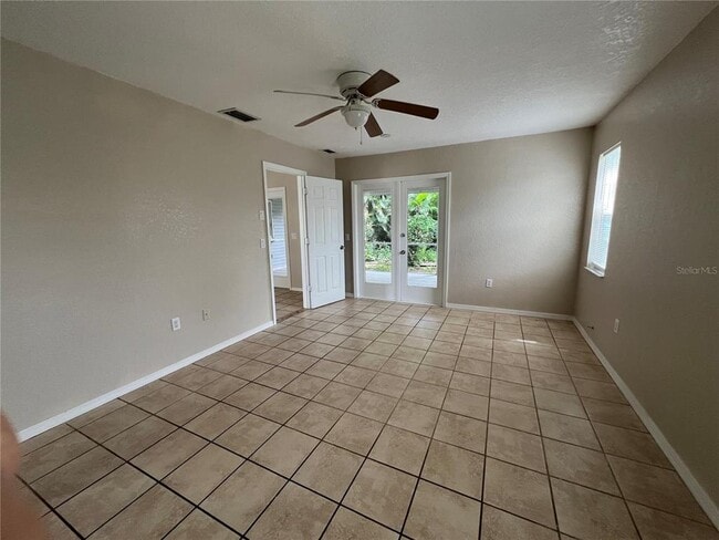 Building Photo - 1138 Bounds St