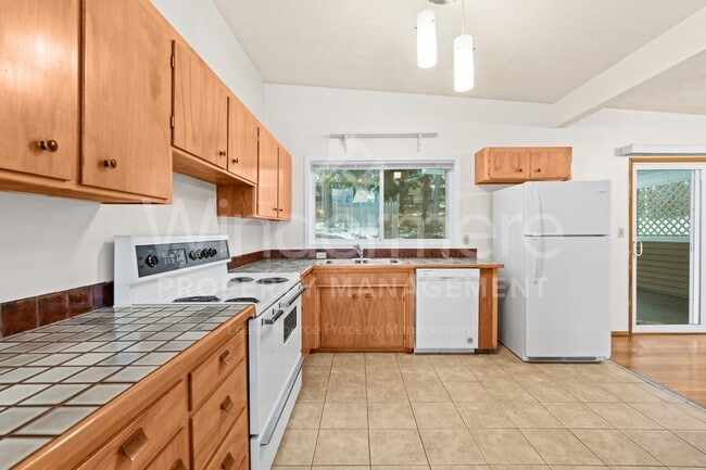 Building Photo - Welcome to the Spokane Valley