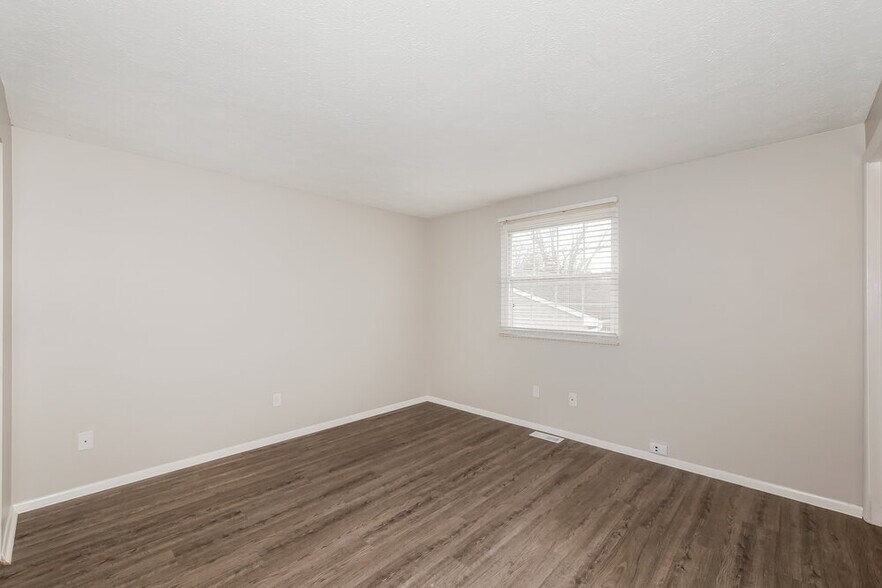 Building Photo - 5575 Freedom Ct