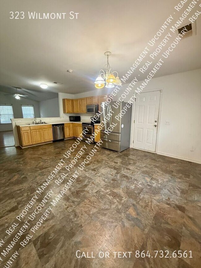 Building Photo - 323 Wilmont St