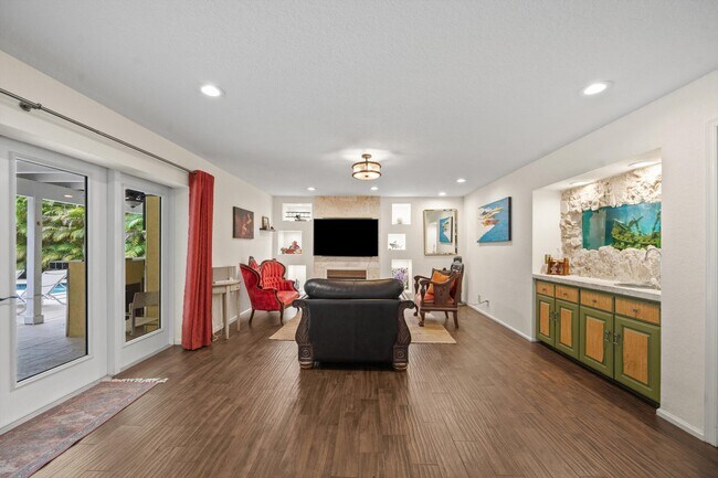 Building Photo - 92 Squire Dr