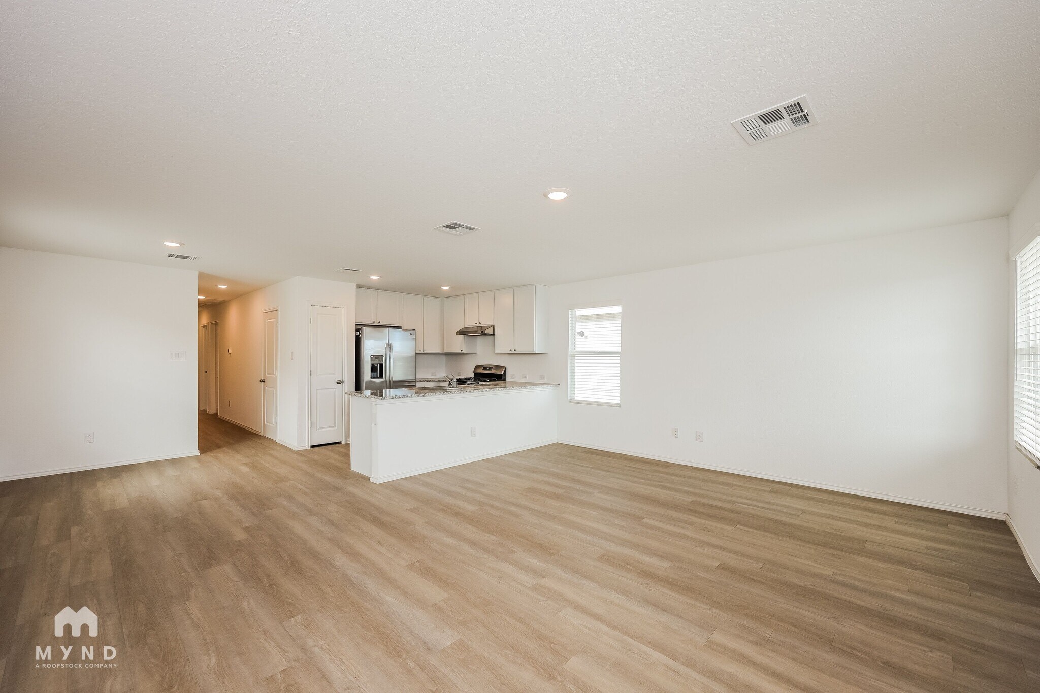 Building Photo - 4125 Waterfall Cv