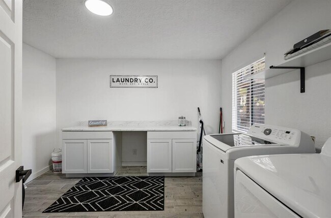 Building Photo - 514 Demarett Dr
