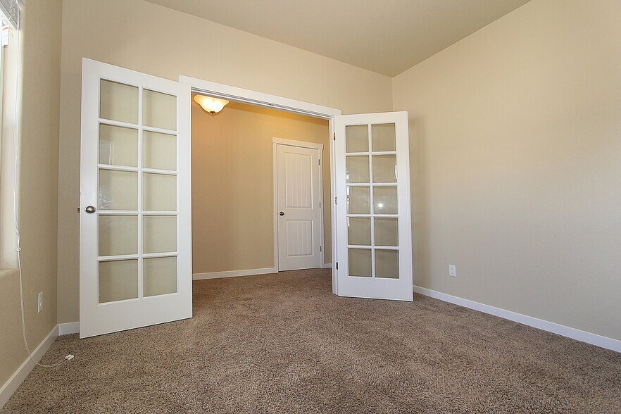 Office french doors - 7766 Wagonwood Place