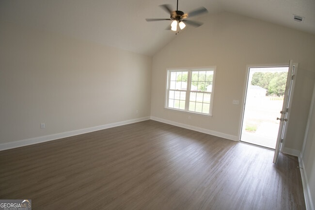 Building Photo - 114 Enclave Ct