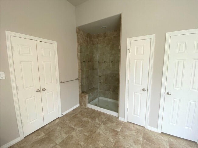 Building Photo - 3002 Soutine St