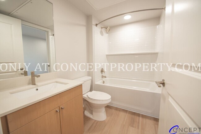 Building Photo - 2 Bed 2 Bath! Stylish, Smart, and Serene — The New Standard of Affordable Modern at Studio Crossing