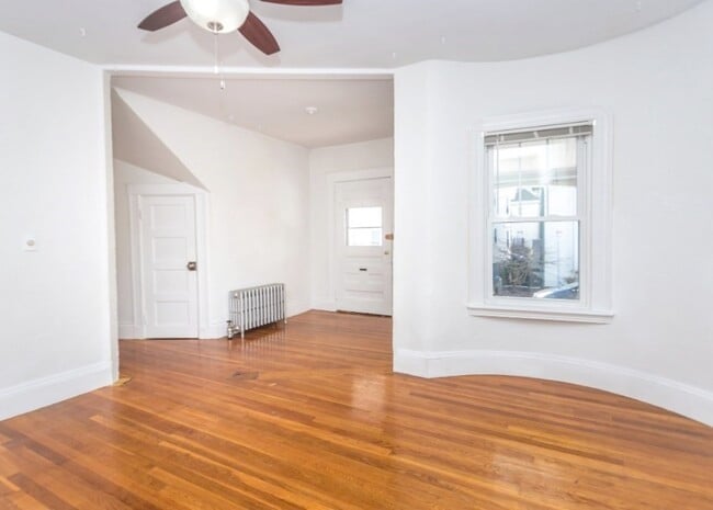 Building Photo - 37 Haskell St