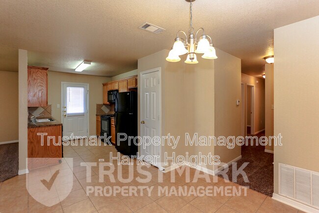 Building Photo - 4202 Elms Run Cir