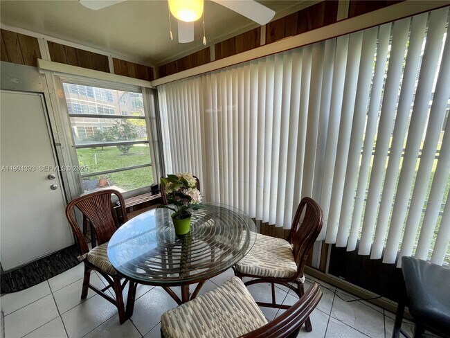 Building Photo - 3051 NW 46th Ave