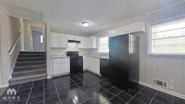 Building Photo - 1006 Longleaf Dr