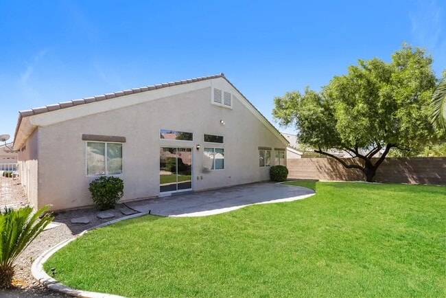 Building Photo - 2126 Paganini Ave
