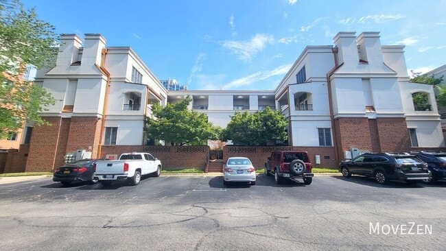 Building Photo - 208 E Davie St