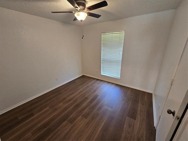 Building Photo - 7451 N College Cir