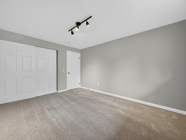 Building Photo - 11706 NE 98th St