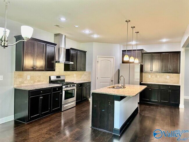 Building Photo - 127 Melbridge Dr