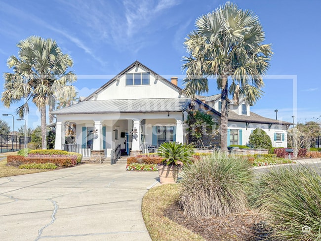 Building Photo - 6720 Great Bear Dr