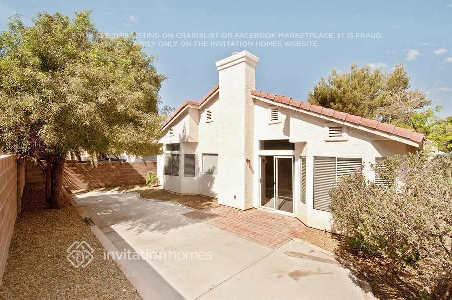 Building Photo - 1876 Blue Ribbon Dr