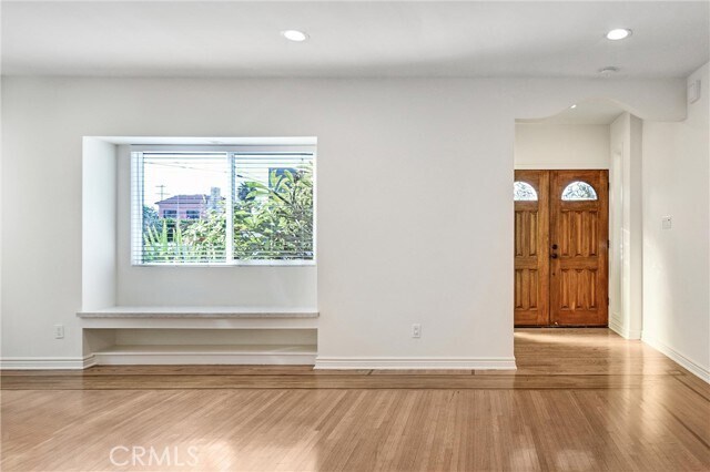Building Photo - 156 S Edinburgh Ave