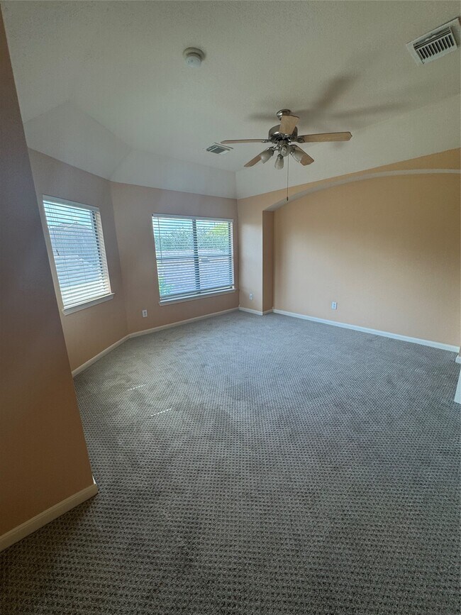 Building Photo - 506 Cypress Vista