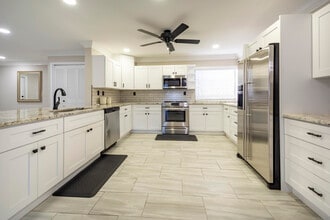 Building Photo - 6579 Spring Bottom Way