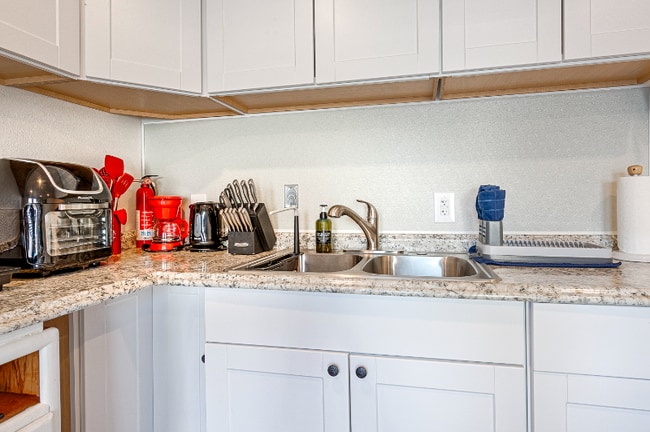 Building Photo - 515 Mountain View Ave