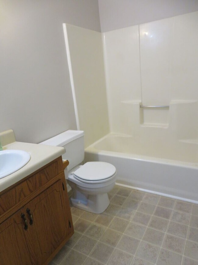 Building Photo - Sutherland