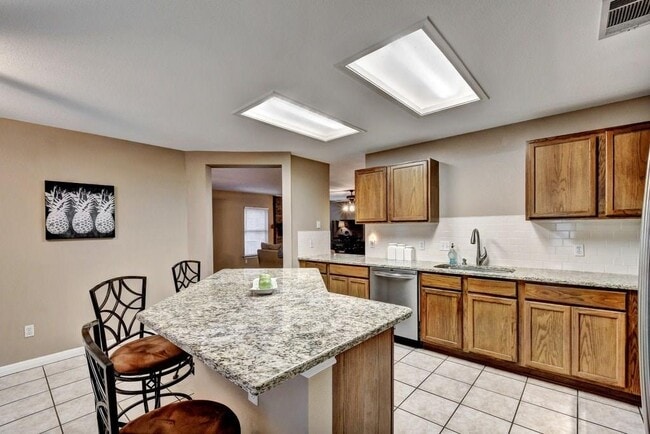 Building Photo - 206 Big Sur Dr