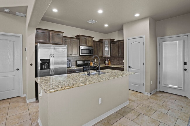 Building Photo - 3873 Loma Cortez Dr