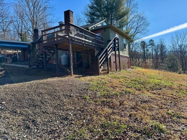 Building Photo - East AVL - Studio Apartment with Large Deck